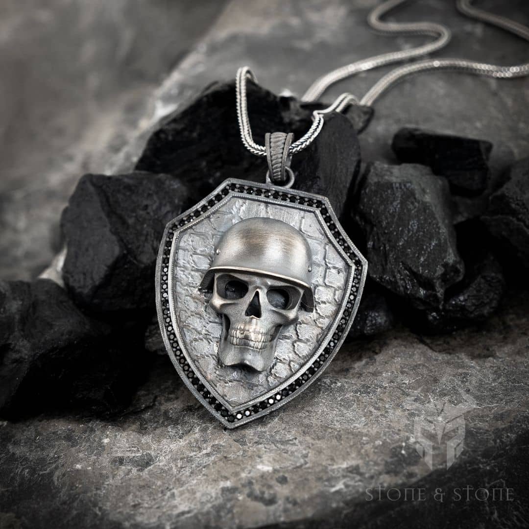 送税込【King Ice】CLASSIC SKULL KING NECKLACE スカル☆国内発 送税込【King Ice】CLASSIC SKULL KING NECKLACE スカル☆国内発